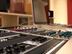 mixagem e masterização, masterização, plugin de masterização, masterização online