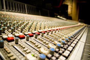 mixagem e masterização, masterização, plugin de masterização, masterização online